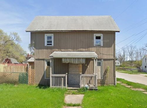 741 Fenton Rd, Flint, MI, 48503-3605 | Card Image