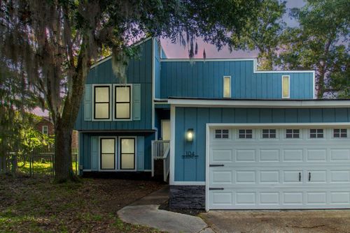 104 Queens Ct, Summerville, SC, 29485-8632 | Card Image