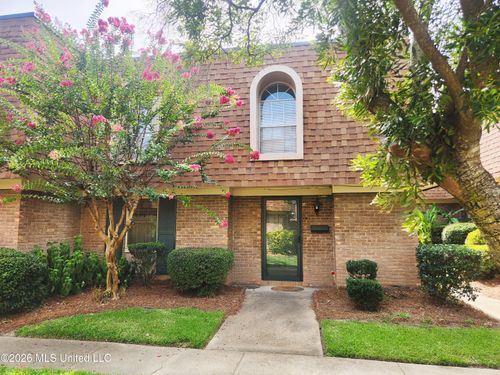 m1-5155 Wayneland Dr, Jackson, MS, 39211-4455 | Card Image