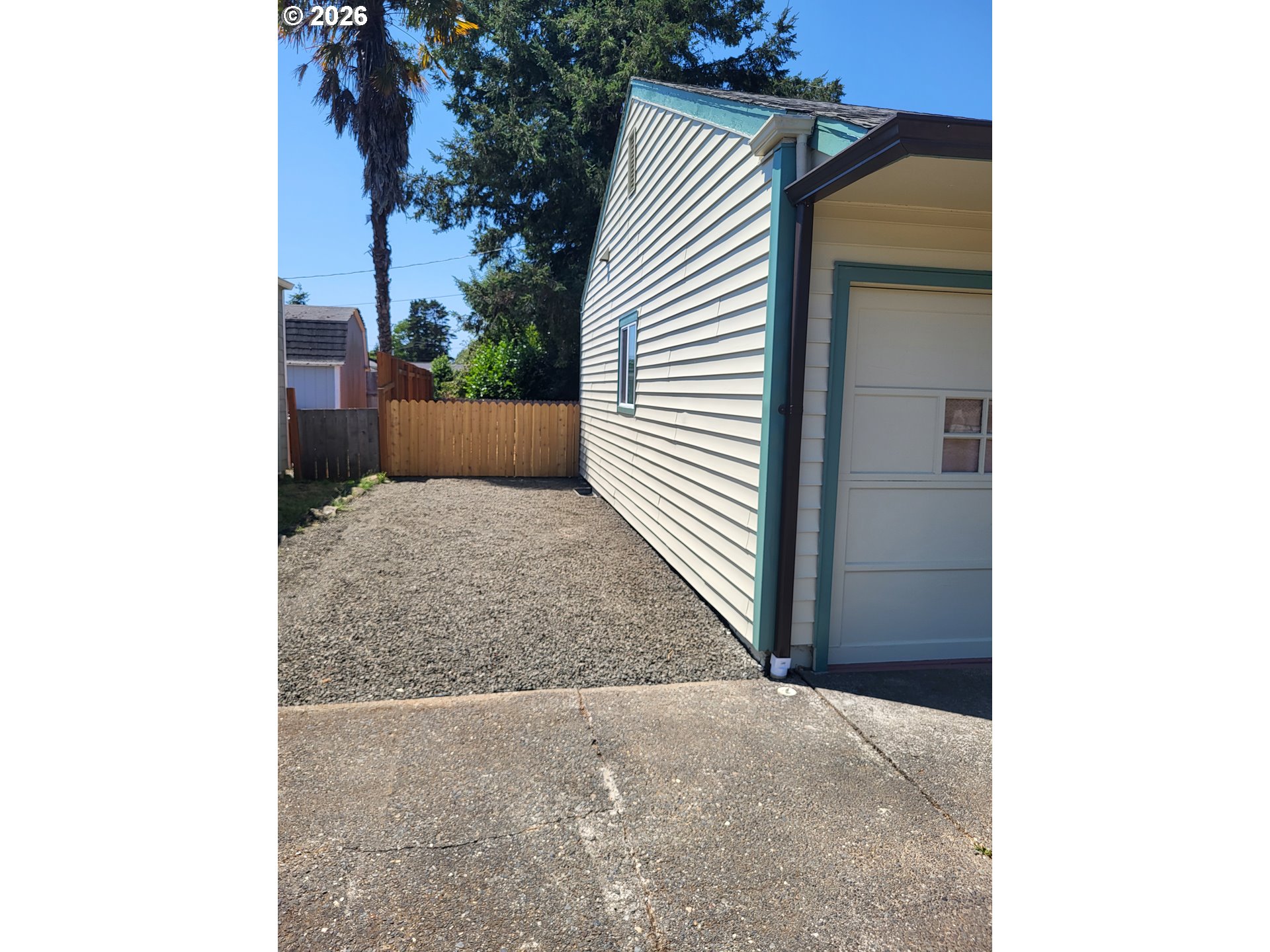 Residential in Coquille 3