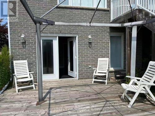 578 Springwater Drive W, Waterloo, ON, N2V2S5 | Card Image