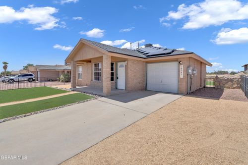 14241 Thayer Pease Ave, Horizon City, TX, 79928-6949 | Card Image