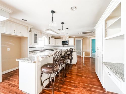 223 W Waverly Ave, Eagle Lake, TX, 77434-1334 | Card Image