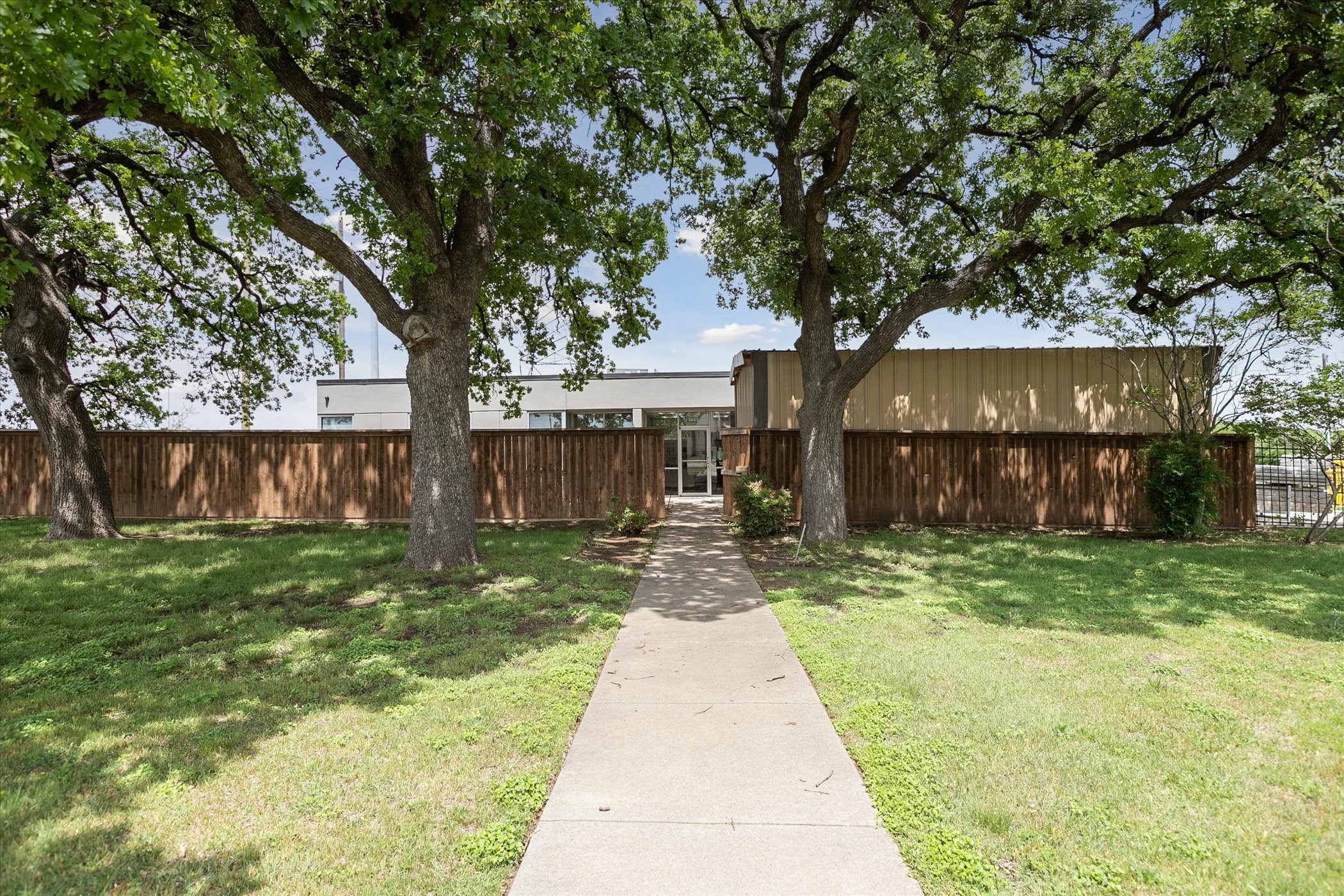 5685 E Loop 820 S, Fort Worth, TX 76132