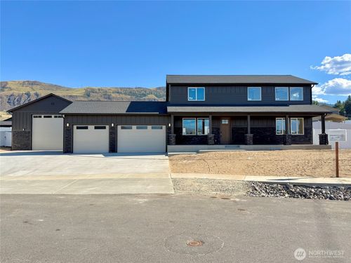 22 Benjamin Ln, Malaga, WA, 98828-2103 | Card Image