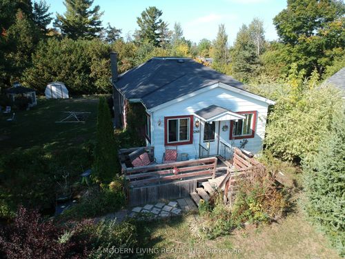 3268 Wayne St, Osgoode, ON, K0A2W0 | Card Image