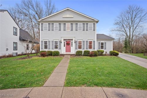 32 Rachels Way, Hudson, OH, 44236 | Card Image