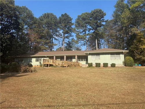 626 E Riverbend Dr Sw, Lilburn, GA, 30047-2204 | Card Image