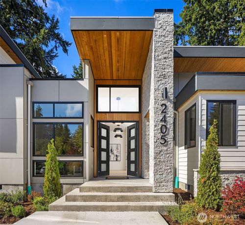 2405 162nd Avenue Ne, Bellevue, WA, 98008 | Card Image
