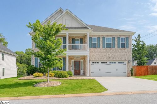 201 Tyrian Dr, Greenville, SC, 29607-5689 | Card Image