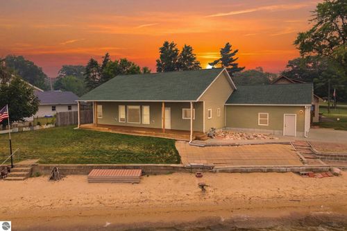 250 Langley St, Lake City, MI, 49651-8652 | Card Image