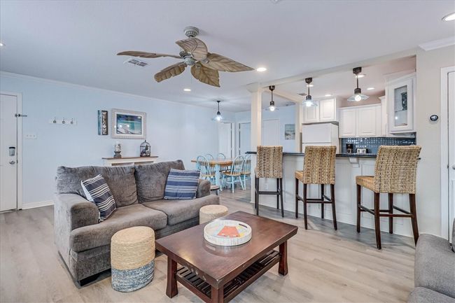 APT-229 - 4901 State Highway 361, Condo with 2 bedrooms, 2 bathrooms and null parking in Port Aransas TX | Image 6
