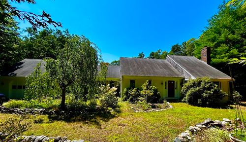 1 Mulberry Cir, East Sandwich, MA, 02537-1250 | Card Image