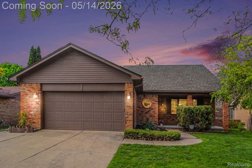 45440 Holmes Dr, Canton, MI, 48187-1657 | Card Image