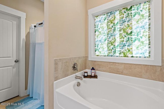 309 Chadwick Shores Dr, House other with 3 bedrooms, 4 bathrooms and 2 parking in Sneads Ferry NC | Image 16