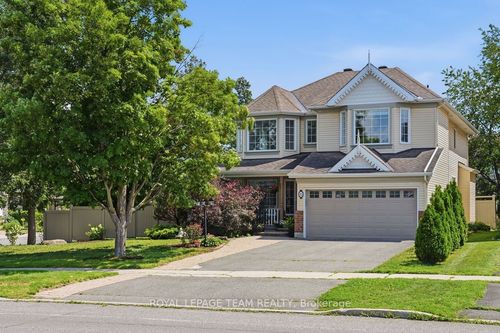 13 Riverstone Dr, Nepean, ON, K2J4X7 | Card Image