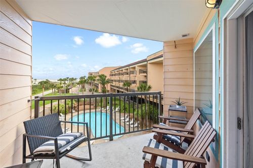 254-9520 Seawall Blvd, Galveston, TX, 77554-5104 | Card Image