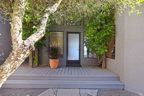 19185 Mesquite Ct, Sonoma, CA, 95476-6018 | Card Image