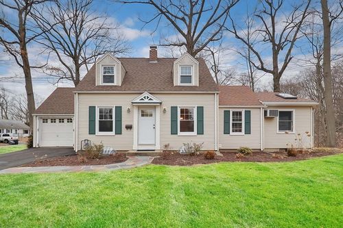 142 Elmwood Ave, Longmeadow, MA, 01106-1331 | Card Image