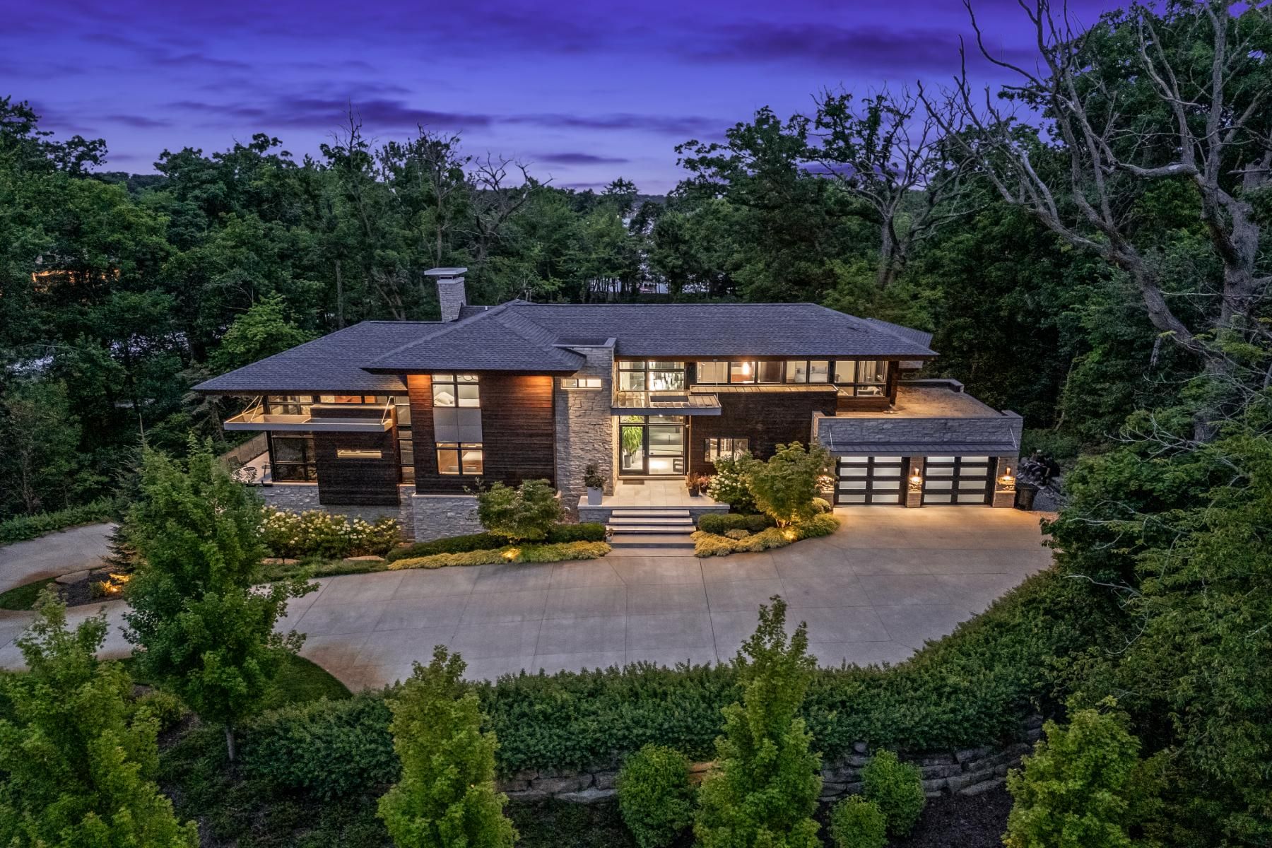 Old Orchard Trl, Orchard Lake, MI 48324