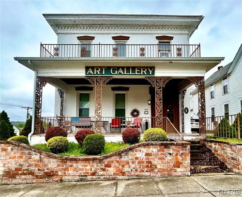 202 N 3rd St, Louisiana, MO, 63353-1704 | Card Image