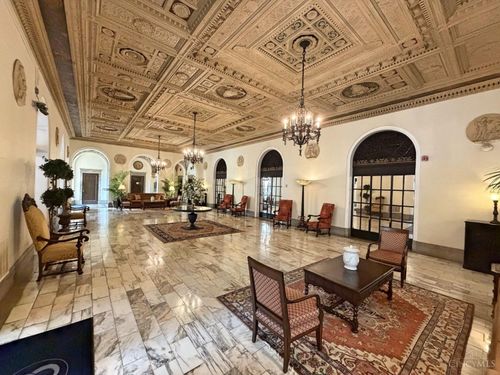 3900 Rose Hill Ave, Cincinnati, OH, 45229-1478 | Card Image