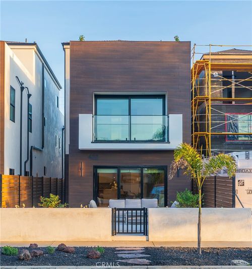 422 20th St, Huntington Beach, CA, 92648 | Card Image