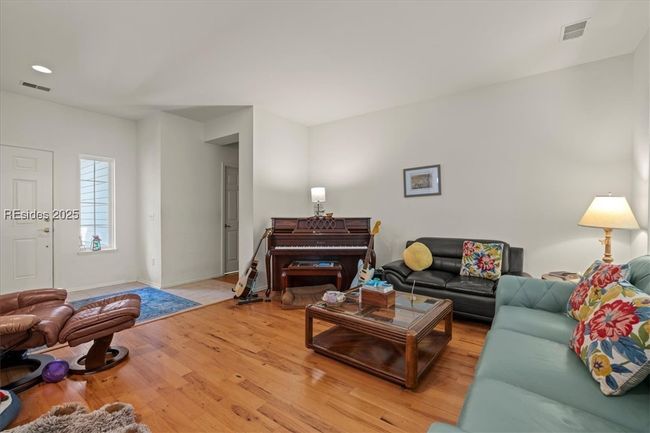69 Cypress Holw, House other with 2 bedrooms, 2 bathrooms and null parking in Bluffton SC | Image 4