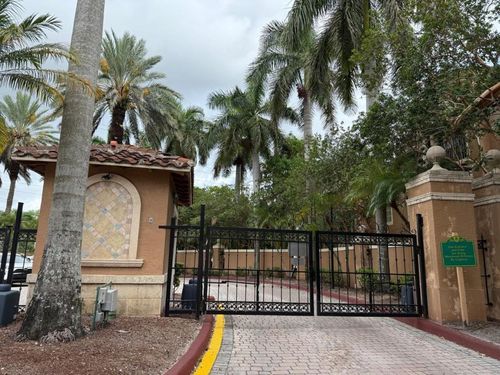 apt-204-4852 N State Road 7, Coconut Creek, FL, 33073-3342 | Card Image