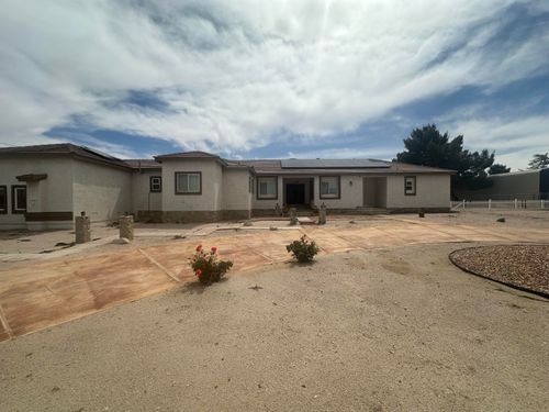 42500 20th St W, Lancaster, CA, 93534-6923 | Card Image