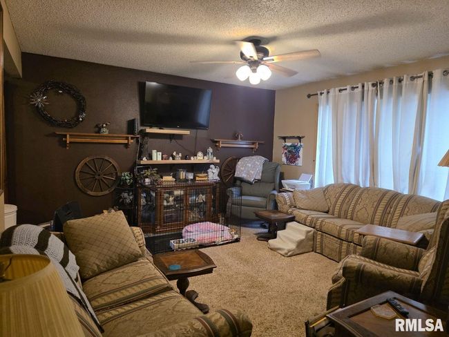 470 Alvord St, House other with 3 bedrooms, 2 bathrooms and null parking in Hamilton IL | Image 4