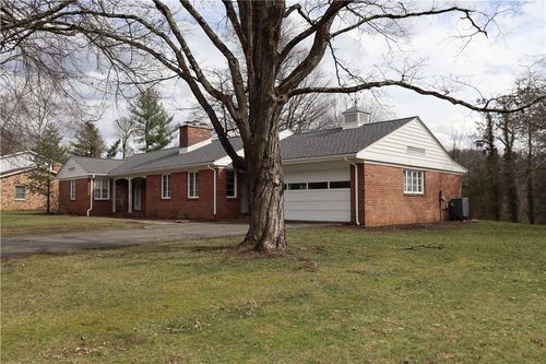 511 Summit Ave, Ligonier, PA, 15658-1508 | Card Image
