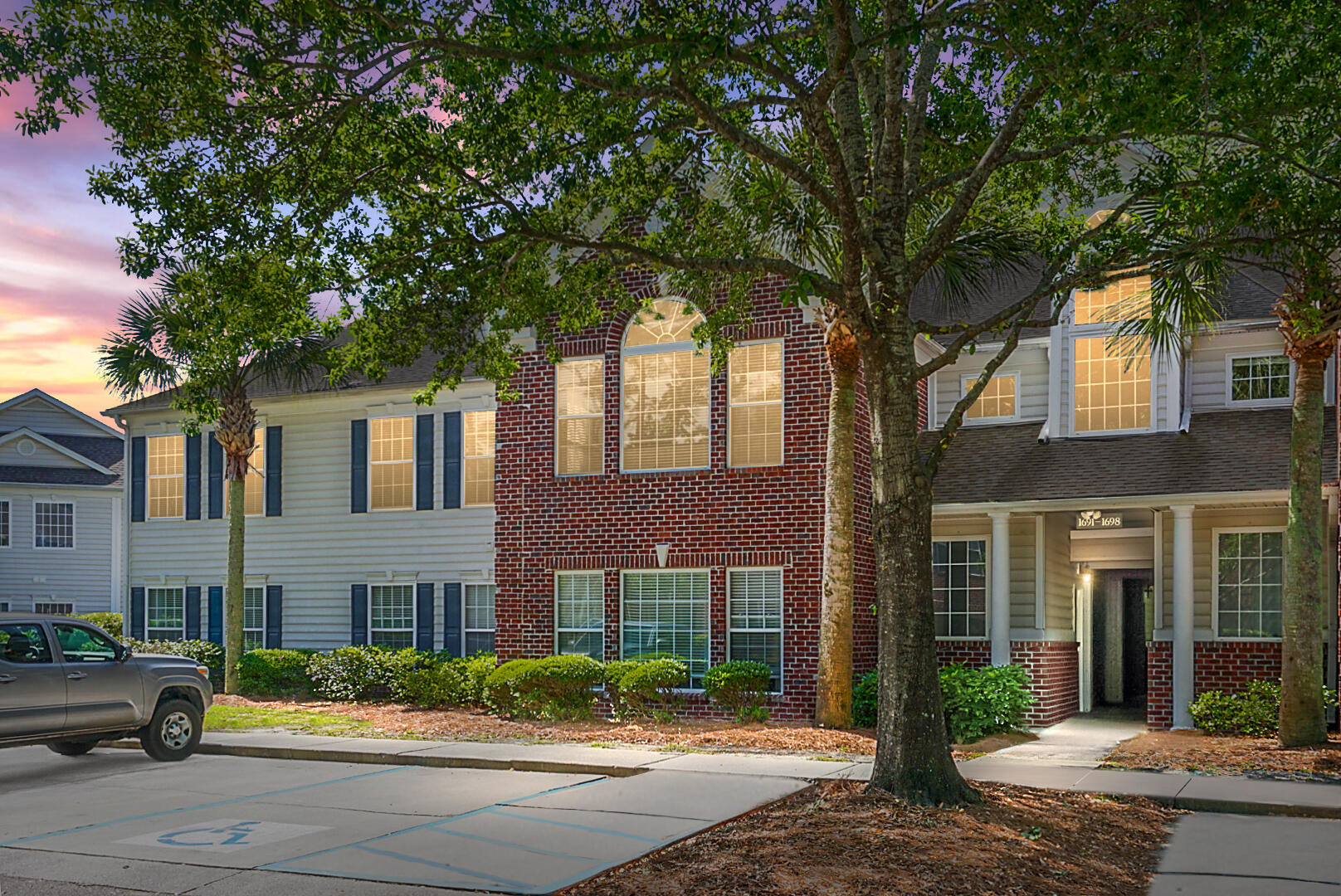 1691 Camfield Lane, For Rent in Mount Pleasant Zoocasa