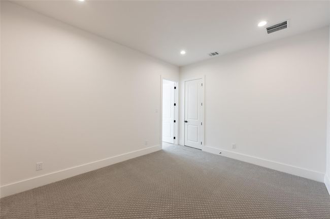 5008 Holt St, House other with 4 bedrooms, 6 bathrooms and 2 parking in Bellaire TX | Image 30