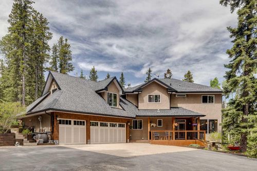 4 Highlands Place, Bragg Creek, AB, T0L0K0 | Card Image