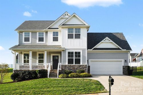 201 Garden View Ln, Shelby, NC, 28152-7288 | Card Image