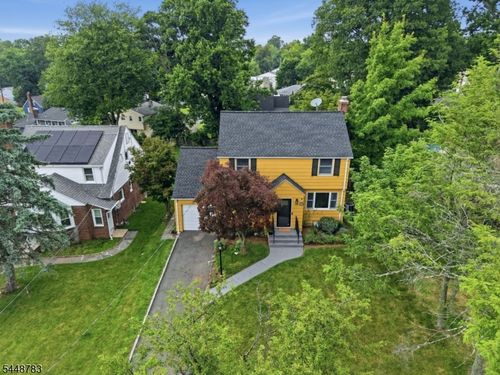 15 Crystal Ave, West Orange, NJ, 07052-3507 | Card Image