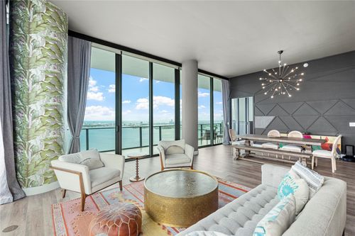 ph5104-480 Ne 31st St, Miami, FL, 33137-4580 | Card Image
