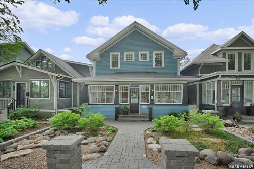 823 Temperance St, Saskatoon, SK, S7N0M8 | Card Image