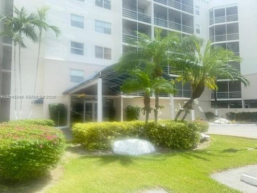 2c-2821 Ne 163rd St, North Miami Beach, FL, 33160-4430 | Card Image