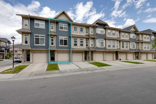 118 Legacy Path Se, Calgary, AB, T2X4H9 | Card Image