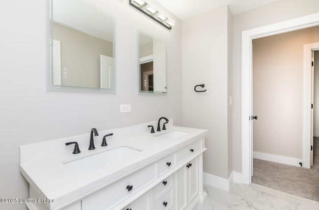 7110 Fox Harbor Rd, House other with 6 bedrooms, 3 bathrooms and null parking in Prospect KY | Image 65