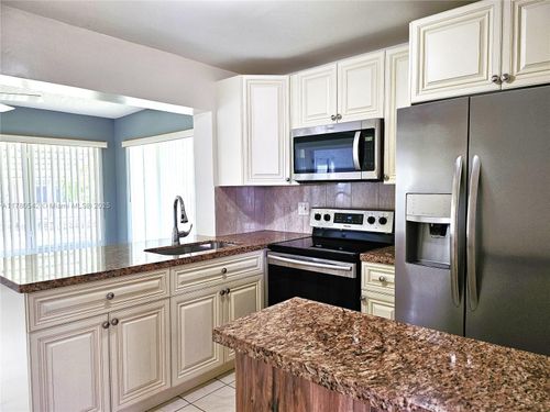 1040 Nw 73rd Ter, Margate, FL, 33063-3320 | Card Image