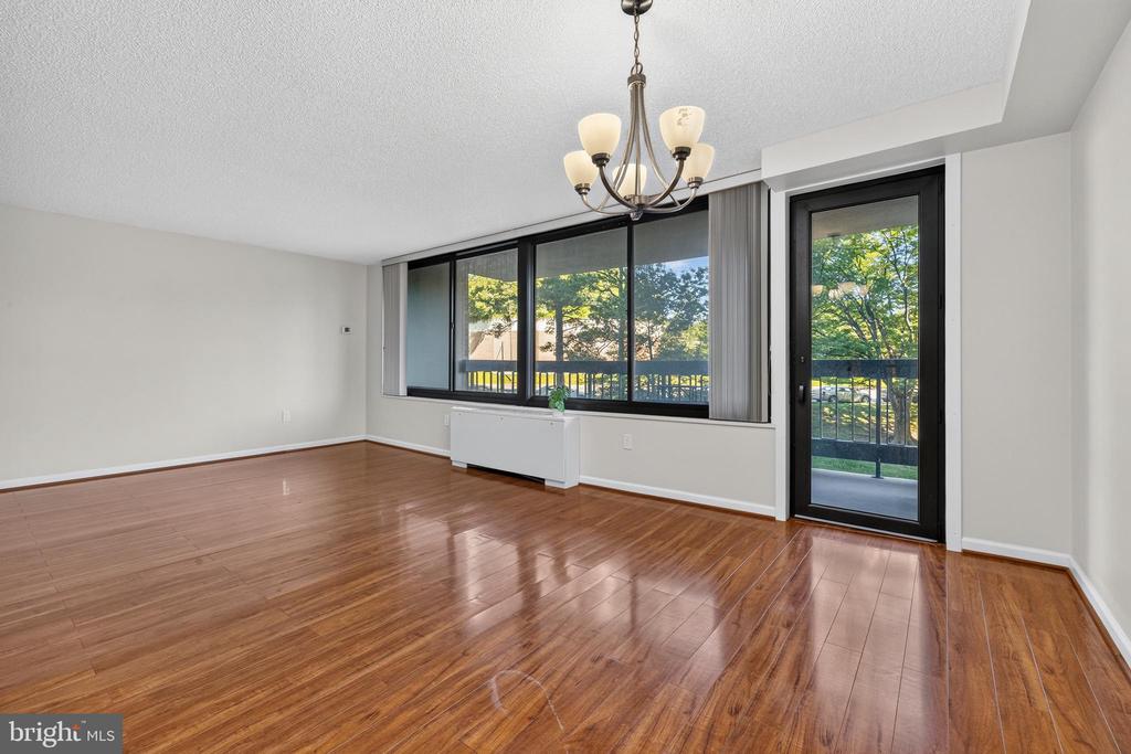 Residential in FALLS CHURCH 2