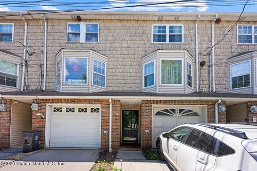34 Francine Ln, Staten Island, NY, 10314-1912 | Card Image