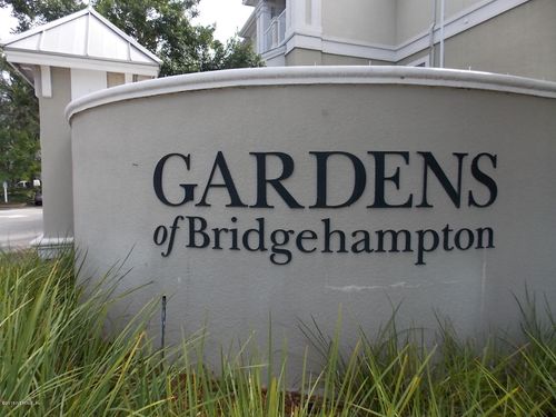 1017-8290 Gate Pkwy W, Jacksonville, FL, 32216-3624 | Card Image