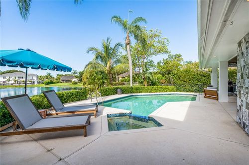 349 Riverway Dr, Vero Beach, FL, 32963-2650 | Card Image