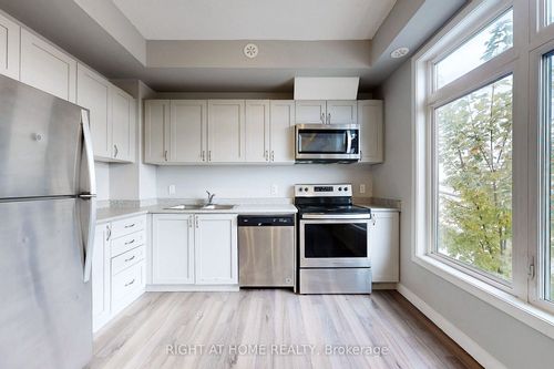 14-630 Rogers Rd, York, ON, M6M0B4 | Card Image