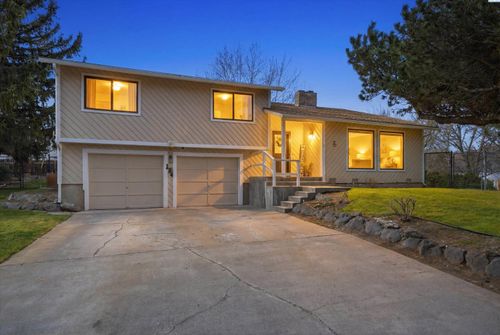 124 Travis Ct, Kennewick, WA, 99338-7319 | Card Image