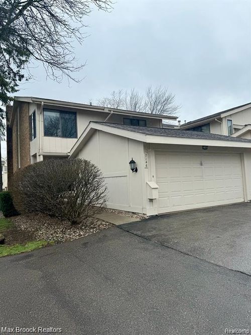 7146 Pebble Park Dr, West Bloomfield, MI, 48322-3505 | Card Image